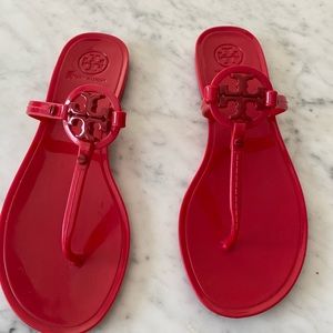 tory burch jelly sandals red